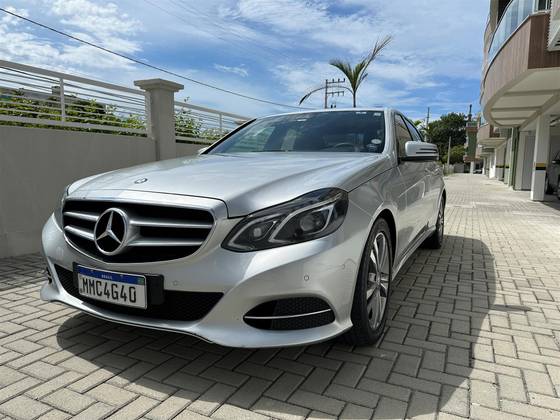 MERCEDES-BENZ E 250 2.0 AVANTGARDE 16V TURBO GASOLINA 4P AUTOMÁTICO MERCEDES-BENZ E 250 2.0 AVANTGARDE 16V TURBO GASOLINA 4P AUTOMÁTICO